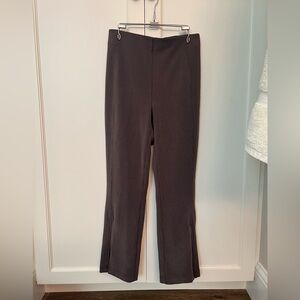 Lululemon Ribbed Softstreme Zip-Leg High-Rise Cropped Pant 25" Size 6
Espresso